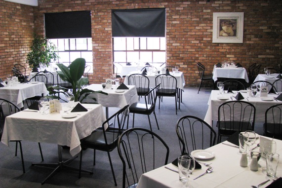 Amana_Inn_14-11-12 sml.JPG